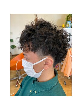 キキ 美容室(KIKI) おしゃれメンズパーマ