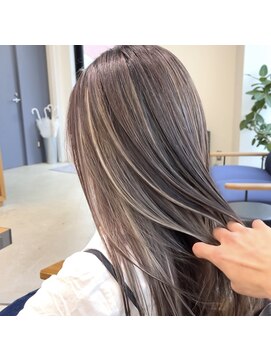 ストゥー(StueW.) ハイライト65(小林優香)【倉敷】【バレイヤージュ】【岡山】
