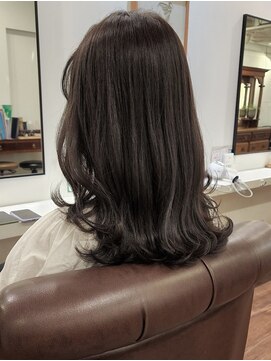 インビテーション(invitation) グレージュ