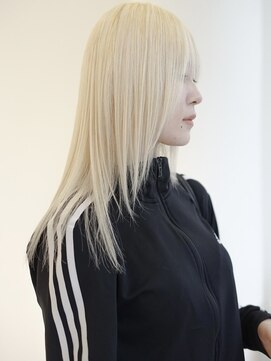 ハイブ 金沢(Hive) 抜きっぱなしブロンドホワイトブロンドレイヤーカット美肌カラー