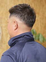 バーバーズスズキ(bar-ber's suzuki) スキンフェードスタイル