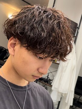 フゥ 宇都宮(FeU) 波巻きパーマメンズパーマメンズヘアツーブロックツイストパーマ