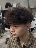 スペインカール ツイストスパイラル眉カットメンズパーマ