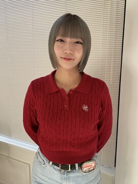 ヘアーアイスカルテット(HAIR ICI QUARTET) くびれボブミニウルフ透明感シルバーアッシュグレージュカラー