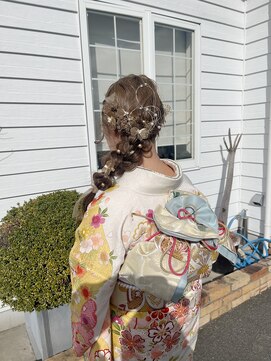 ニクスフリー(nix free) ミルクティーブラウン編み下ろし成人式ヘアブリーチベージュ