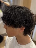 レーヴ(Reve)&nbsp;目黒/品川　スペインカールブルーブラックフェザーパーマ