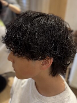 レーヴ(Reve) 目黒/品川　スペインカールブルーブラックフェザーパーマ