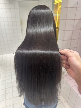 ロンドルーチェ 心斎橋(Lond luce) ダークアッシュ/ミディアムレイヤーカット［髪質改善/縮毛矯正］