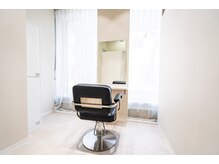 ☆全部屋完全個室☆ マンツーマン接客、カウンセリングで何でもご相談ください♪【橋本/橋本駅】