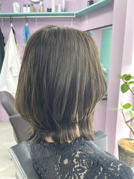 アヴァンス 難波店(AVANCE.) ボブに飽きたらレイヤーを入れて動きのあるスタイルに！