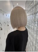 切りっぱなしボブインナーカラーミルクティーベージュ