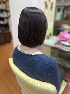 アークスヘアー インナーカラー艶髪ネイビーグレーアッシュブラック大人美人