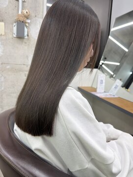 透明感系！オリーブベージュ