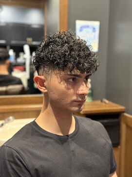 銀座 シノ 本店(shino) 【理容室】メンズ　パーマ　スペインカール　フェード