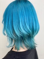 ジウ 上通り(JIU)&nbsp;大人可愛い外ハネボブライトブルー ネオウルフ20代30代