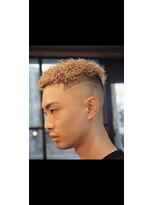 タイト スワッグ バーバーワークス(TIGHT SWAG BARBERWORKS)&nbsp;スキンフェード×ジェリカールパーマ