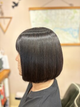 カムデンタウン(Camden Town) メテオストレート(ストレートパーマ縮毛矯正)艶感30代,40代,50代