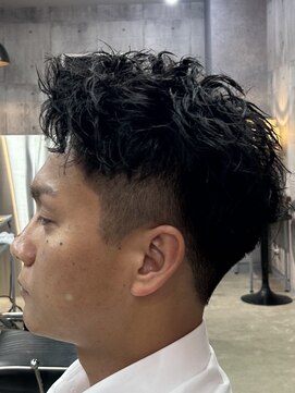 メイン(MENIN) パーマスパイキーショート[相模大野/眉毛/町田]