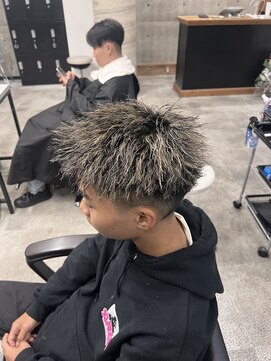 イーラ(era) メンズパーマフルメッシュツイストジェットモヒカン