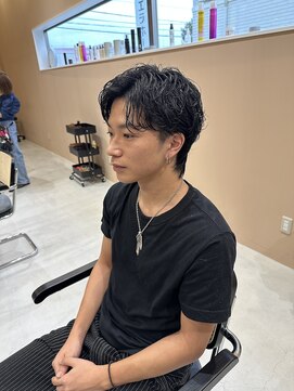 ジジ インターパーク 宇都宮(Gigi) メンズカット/メンズパーマ/センターパート/インターパーク