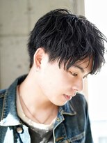 ライラ(Lyla)&nbsp;【メンズ人気No.1】黒髪グランジパーマ×ナチュラルマッシュ