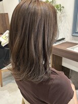 エミュ(emu.) 夏の明るめベージュ◎
