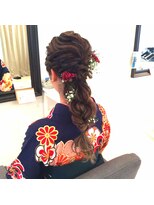 フェリーチェ(Felice)&nbsp;袴ヘアアレンジ　着付け　着物　可愛い編みおろし