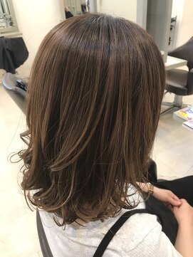 ヘアーサロン イルア 北越谷(hair salon I'LUNA) ナチュラルベージュ