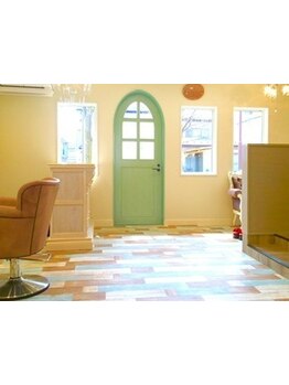 [静かで落ち着いた時間を]オーガニックカラー・ヘッドスパ・炭酸泉使用で美髪へ導く完全プライベートサロン