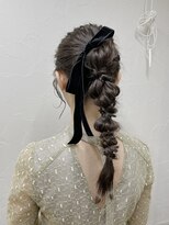 ポニー編み下ろし 渋谷ヘアセット　二次会ヘア　momoko