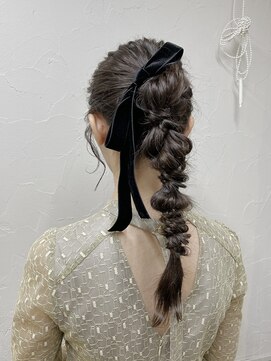 シュリット(schritt) ポニー編み下ろし 渋谷ヘアセット 二次会ヘア momoko