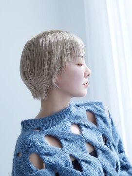 ラフィス ヘアーフラム 難波戎橋2号店(La fith hair flamme) 【La fith】丸みショート×ハイトーンカラー