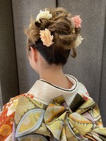 キーポイント(K Point)&nbsp;【可愛さ弾ける】トップシニヨン