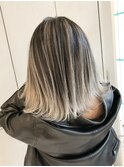 ホワイトバレイヤージュ