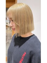 サザ 坐 ヘアークラブ&nbsp;切りっぱなしボブ・ブロンドカラー