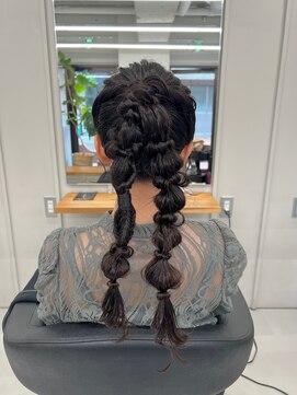 バルベストーキョーサウス(BARBES TOKYO SOUTH) 左右の異なる編み下ろしアレンジ【清板】