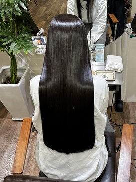 シアン バイ アルテフィーチェ(CYAN by artefice) 髪質改善 スーパーロング ワンレングス レイヤー 韓国風巻き