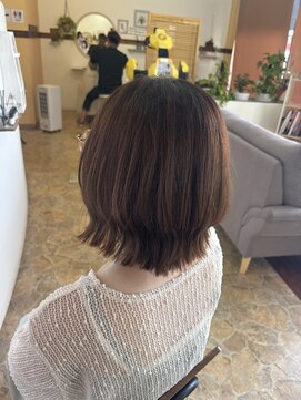 イチ(ICHI) ベージュ/イルミナカラー/ボブ