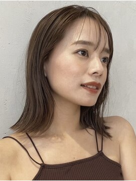 ユール 自由が丘(Yule) 【自由が丘】赤み消し透明感グレージュカラーの切りっぱなしボブ