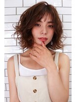 セシル ヘアー(Cecil hair)&nbsp;目を引く大人可愛さ☆無造作フェミニンウェーブ
