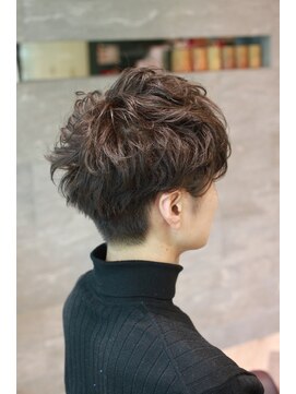 ウイバイファースト(u'i by first) 清潔感があるメリハリショート