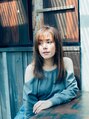 ナチュラルエフ(natural f) 自然なストレートスタイル