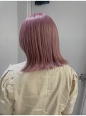 ピンクベージュ