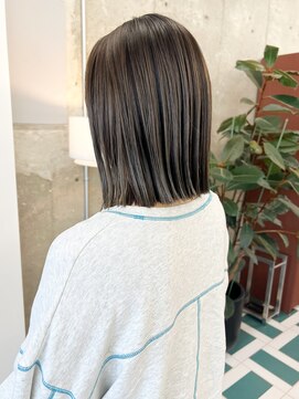 ノエ(noe) 切りっぱなしカット×ハイライトグレージュ