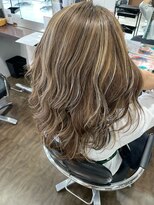 ビートルジャック Beetle Jack&nbsp;ハイライトたっぷり、白髪ぼかしカラー