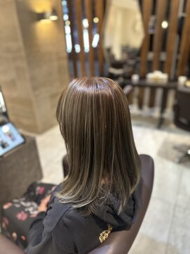サブリナフェア 石津店 ハイライトカラー白髪ぼかし