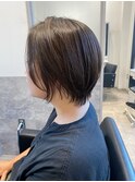 ロングスタイルからショートカットにスッキリ