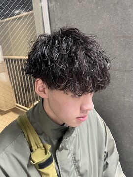 ワンズ リー 下北沢店(ONE's ly) ハイライト/マッシュパーマ/ウルフ/アッシュブラック