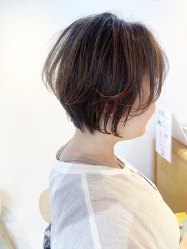 モリオ フロム ロンドン 成増店 【morio成増 セリザワ】ショートボブ 毛先パーマ