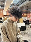 シャドウパーマ波巻きパーマウルフカット眉毛カットメンズパーマ